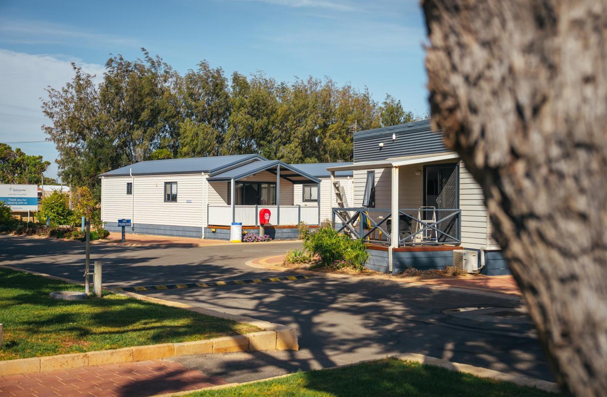 Готель Jurien Bay Tourist Park Екстер'єр фото